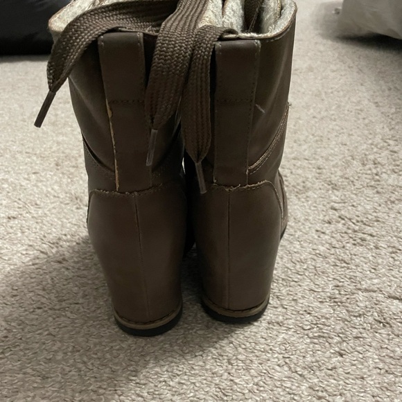 Booties - Picture 4 of 4